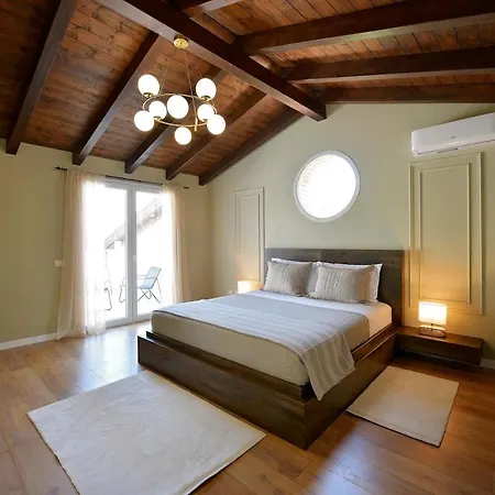 Madera شقة Široka